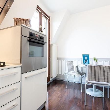Sempione Split-Level Terrace Apartment - Top Collection Milan Bagian luar foto