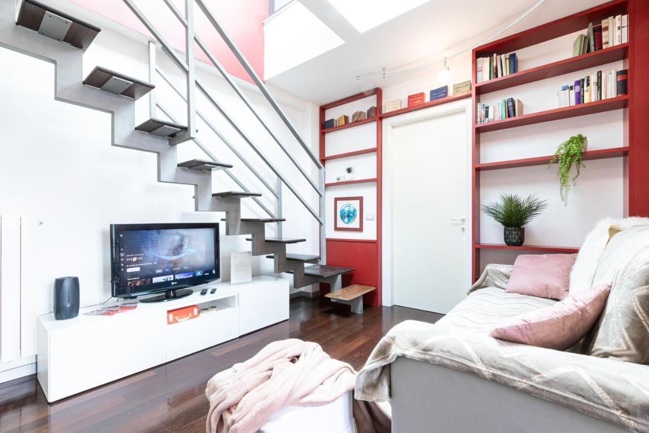 Sempione Split-Level Terrace Apartment - Top Collection Milan Bagian luar foto