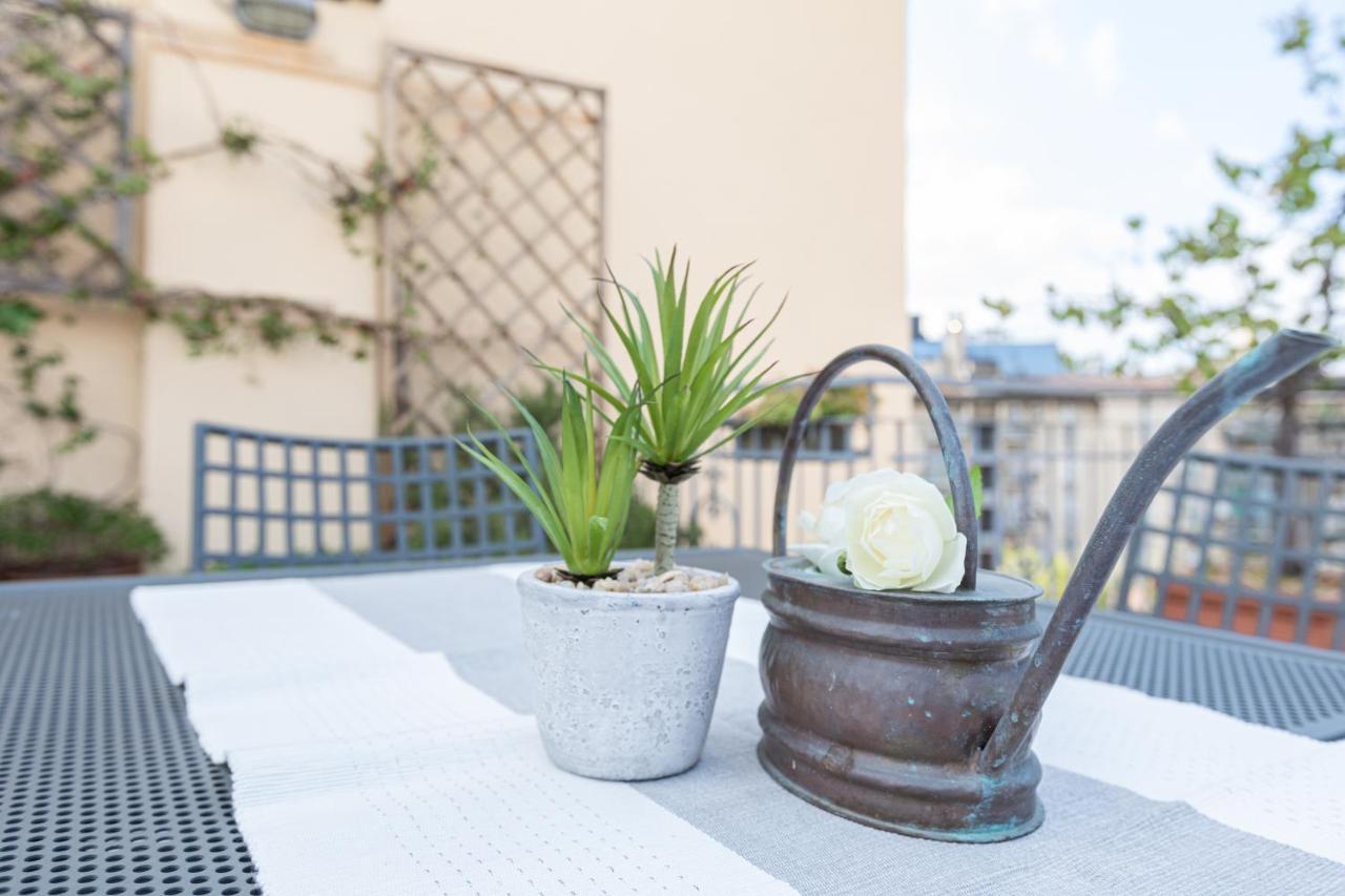 Sempione Split-Level Terrace Apartment - Top Collection Milan Bagian luar foto