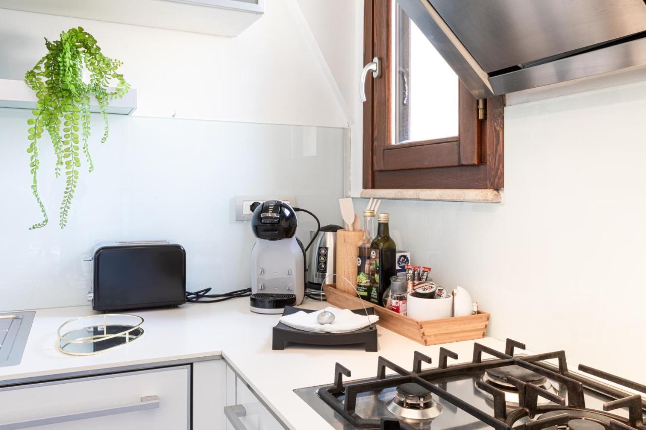 Sempione Split-Level Terrace Apartment - Top Collection Milan Bagian luar foto